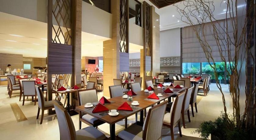 Hotel Grandhika Iskandarsyah Jakarta Exterior photo